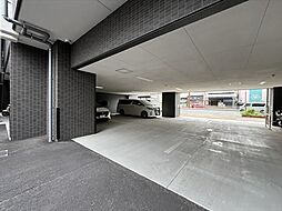 プレサンスロジェ四日市諏訪町II:駐車場