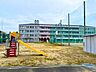 周辺：四日市市立橋北こども園【保育時間：平日・土　7：00～18：00保育理念・方針：遊びや生活を通して、子どもの主体性を大切にしながら生きる力・共に生きる力を育てる。】 990m