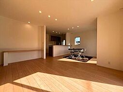 グローバルガーデン四日市市白須賀　全5棟　5号棟 3LDKのリビング/ダイニング