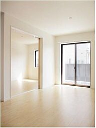 ファミーユII 1階1LDKのリビング/ダイニング