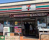 セブンイレブン足立東伊興3丁目店 徒歩6分。 470m