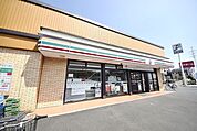 セブンイレブン草加西町店 352m