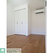 2F　洋室6帖