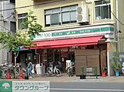 ローソンストア100 徒歩3分。コンビニ 230m