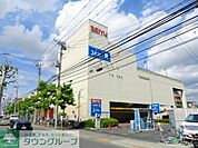 西友青井店 徒歩10分。スーパー 730m