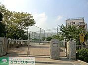 足立区立第十四中学校  91m