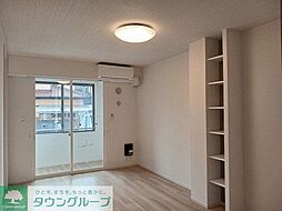 グランテラスＢ 102 1階2Kのリビング/ダイニング