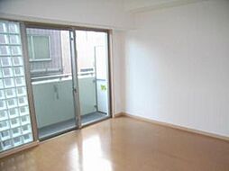 レオーネ綾瀬 601 6階1Kのリビング/ダイニング