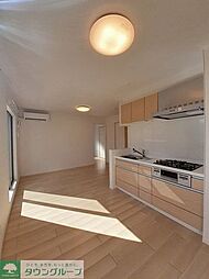 オスペダーレ・カネミツ 201 2階1LDKのリビング/ダイニング