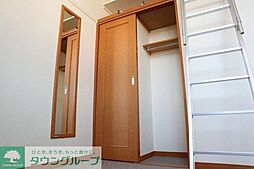 レオパレスアイリス 2階1Kの室内