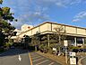 周辺：高槻赤十字病院（745m）