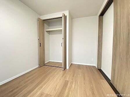 5.6帖洋室のクローゼット