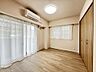 洋室：洋室約6.0帖・エアコン付き