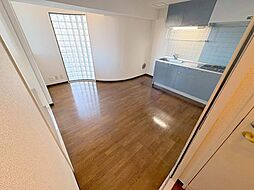 メゾン・ド・リプレット 502 5階2DKのリビング/ダイニング