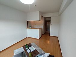 JR日豊本線 南小倉駅 徒歩27分の賃貸マンション 4階ワンルームのリビング/ダイニング