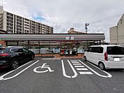セブン-イレブン 小倉清水3丁目店 徒歩3分。 220m