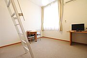カーテン、照明が付いているので入居時の手間がかかりません！