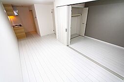 イリスコート香里園III 1階1LDKのリビング/ダイニング