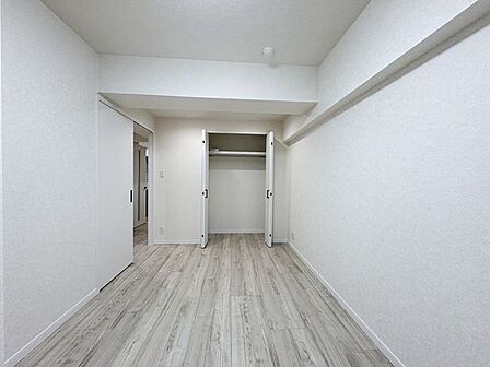 約5.5帖の寝室です。子ども部屋にも♪