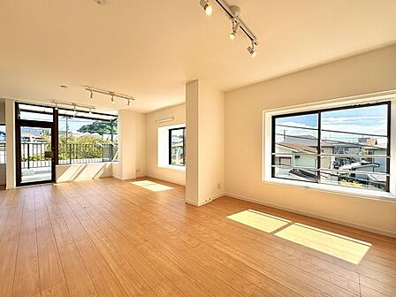 家具の配置も楽しめる広さです♪