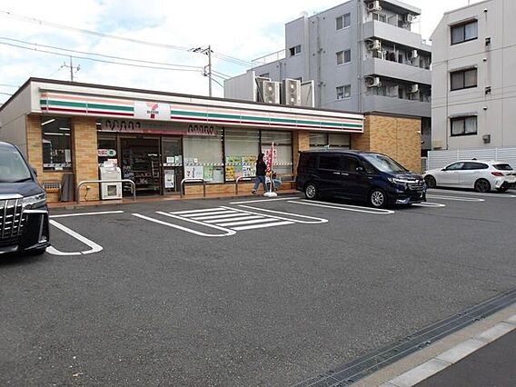 セブンイレブン...
