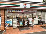 セブンイレブン 名古屋東別院駅南店 58m