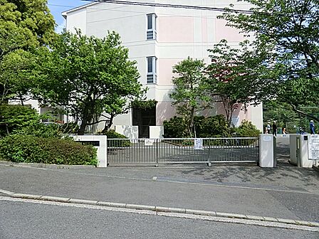 横浜市立能見台南小学校まで約1000ｍ