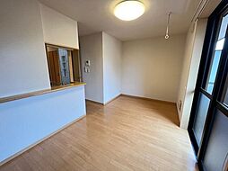 フォレスト・ヴィラ 1階1LDKのリビング/ダイニング