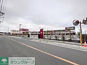 ビバモール本庄 徒歩20分。 1560m