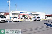 ローソン前橋幸塚店 徒歩7分。 500m
