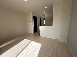 クレストコートII 102 1階1LDKのリビング/ダイニング