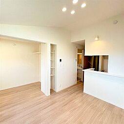 リコリス大和町 203 2階1LDKのリビング/ダイニング