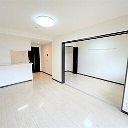 シティタワー二十人町 803 8階1LDKのリビング/ダイニング