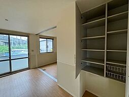 シュシュ・フレグランス 102 1階1LDKのリビング/ダイニング