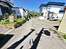 その他：【前面道路】南側から撮影。南東側公道の幅員4.5m。