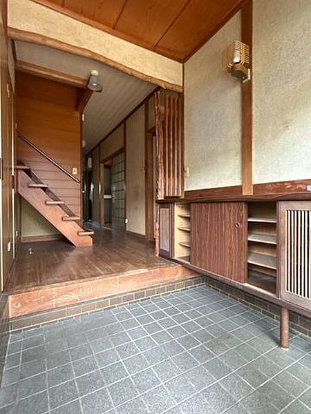 玄関