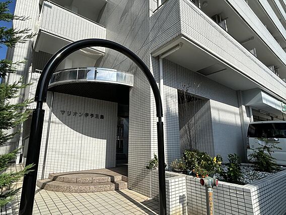 【エントランス...