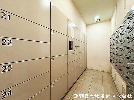 【設備】不在時でも荷物が受け取れて便利な宅配ロッカー