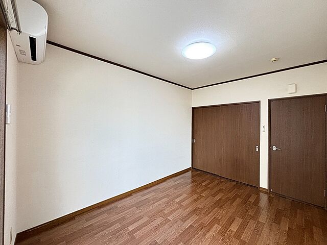 寝室