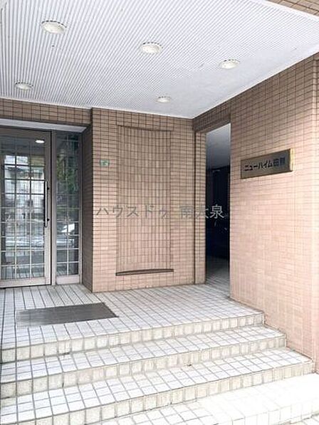 ●マンションエントランス