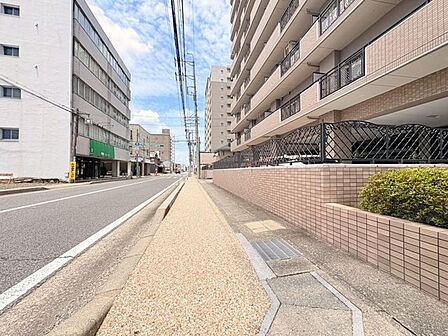 前面道路含む現地写真
