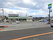 ファミリーマートとよさと沢店