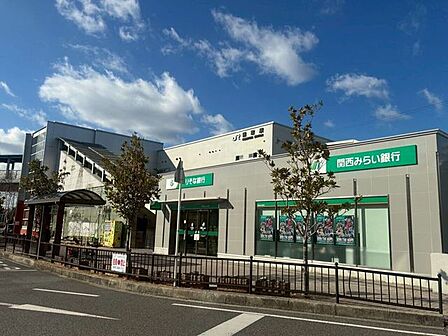 熊取駅 1110m