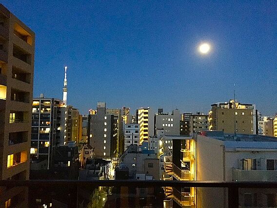 都心夜景の先に...