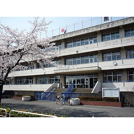 黒須中学校