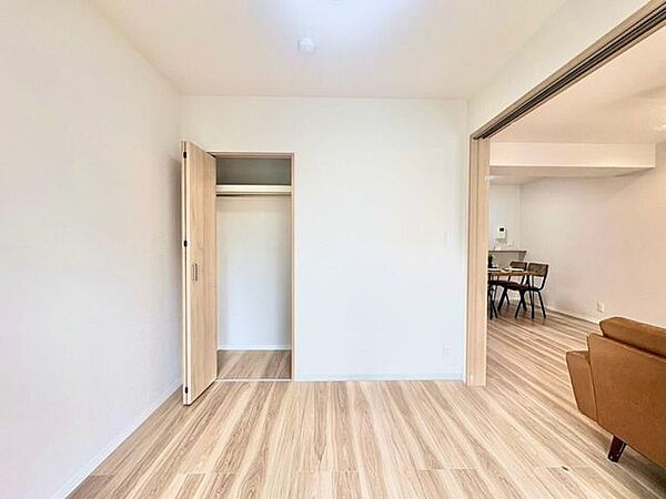 洋室を拡大表示