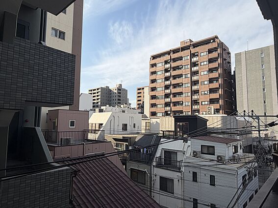 バルコニーから...