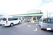 ファミリーマート 寒川倉見東店（659m）