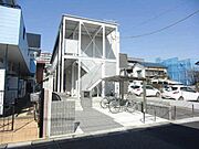 駅徒歩圏内で、買い物便利な環境です。