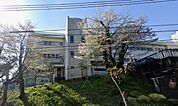 二宮町立一色小学校（1591m）
